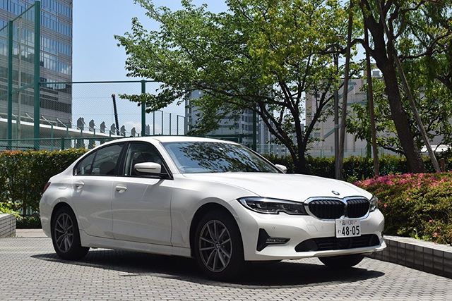 大人気の新型BMW320iです。液晶メーターは他車にないデザインで先進性を感じます。是非レンタルで最新技術を体感して下さい。超人気車種なので、夏に向けて増車してお待ちしております！輸入車体感キャンペーンBMW320i6時間 9,828円〜HPはプロフィールから:@tastech.inc#タステック#タステックレンタリース#オリックス#オリックスレンタカー#輸入車#高級車#欧州車#BMW#320i#新型#新車#先端技術#BMW女子#夏間近#釣り日和#九十九里#釣り堀 #海上釣り堀#マダイ釣り #渡船#イカメタル#釣りガール#レンタカーで #運転好き#羽田空港#羽田空港店 #haneda#hanedaairport