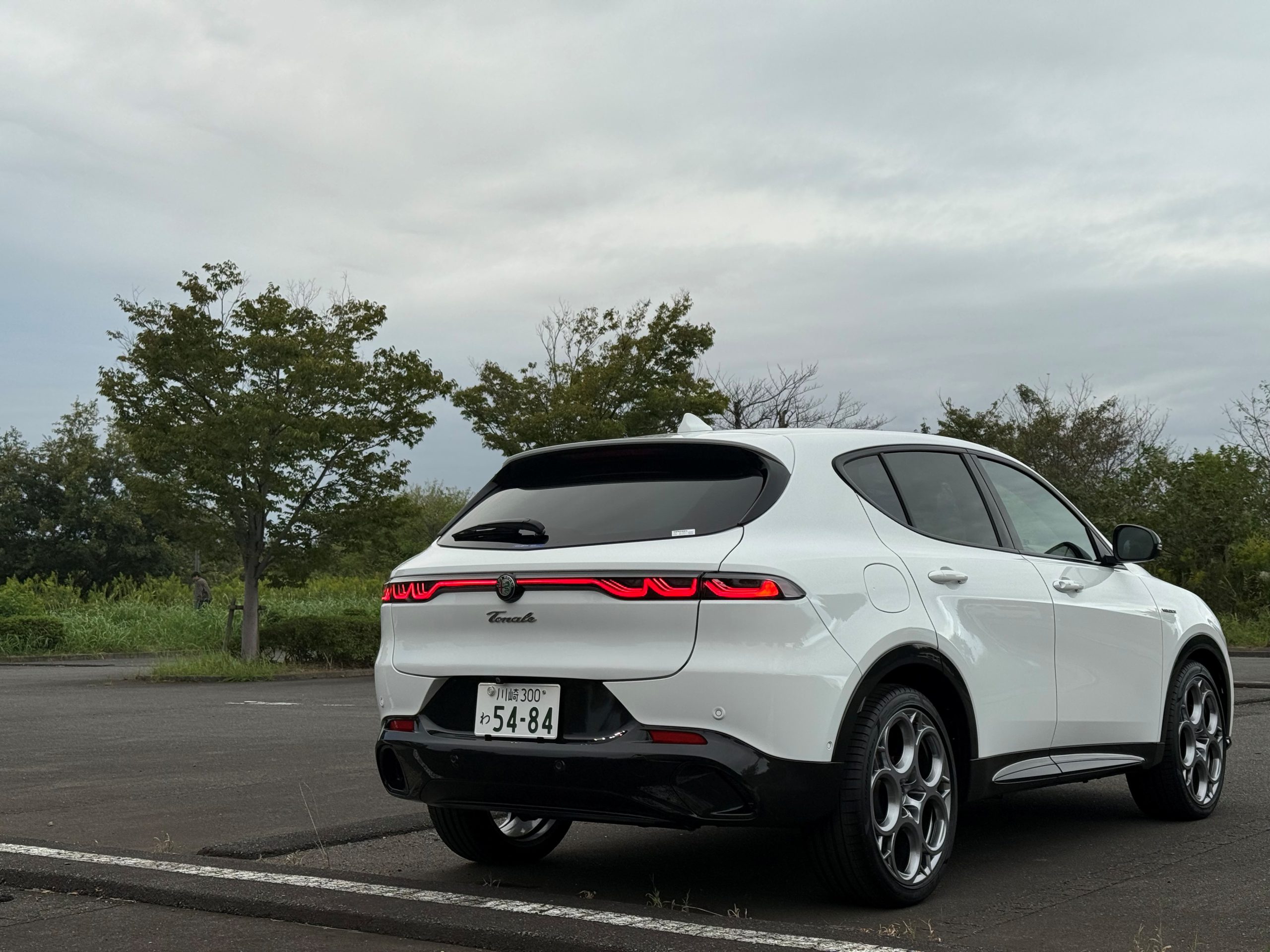 アルファロメオ トナーレ 4